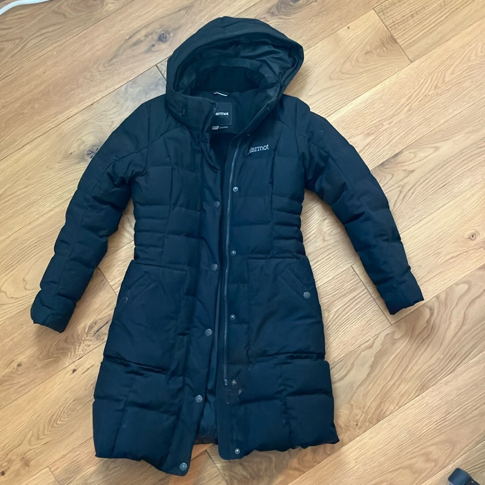 Marmot thigh-length down Parka - super warm w/ removable hood (700 fill)